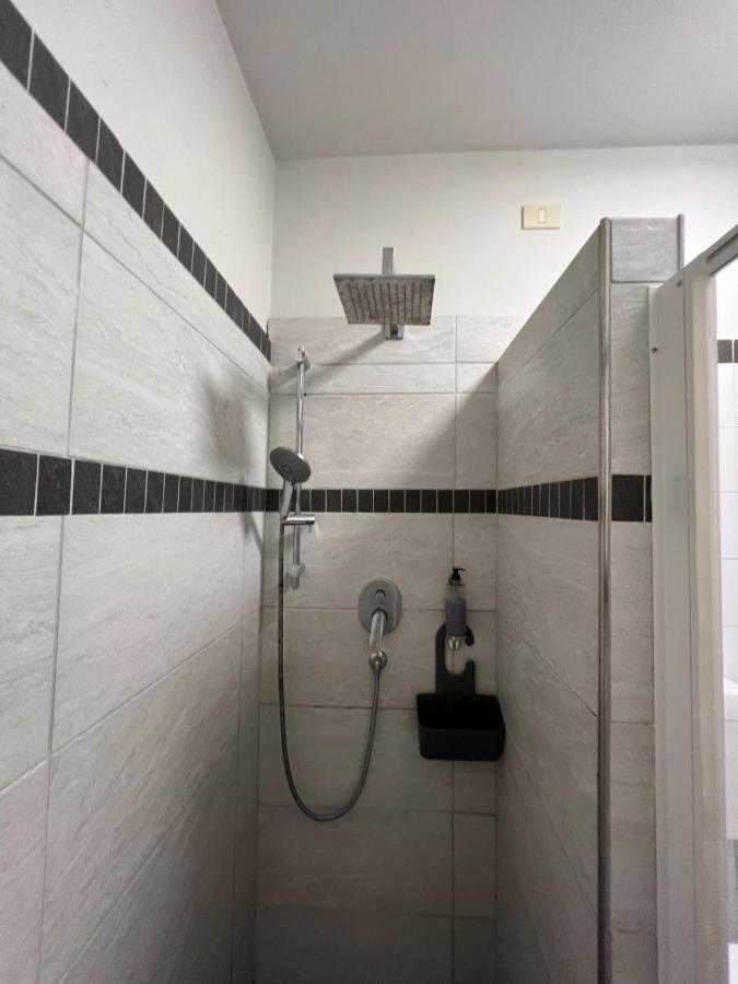 Hotel Locanda Rosy Cattolica Buitenkant foto