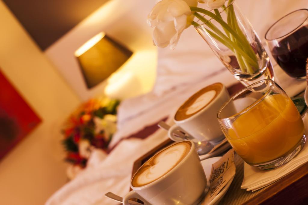 Hotel Locanda Rosy Cattolica Buitenkant foto